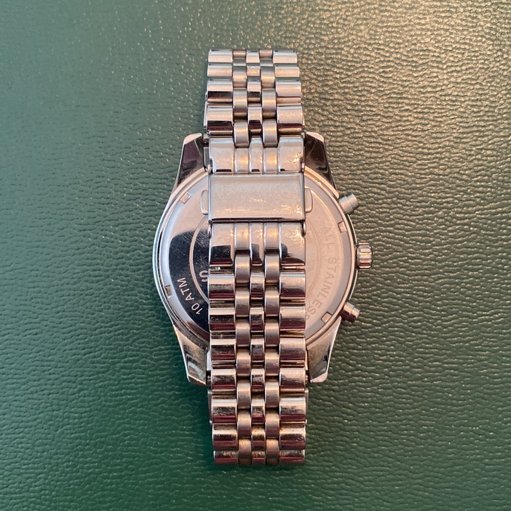 Michael Kors Watch - Picture 2 of 2